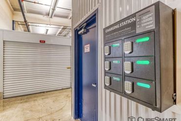 Storage Image 6