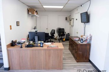 Storage Image 6