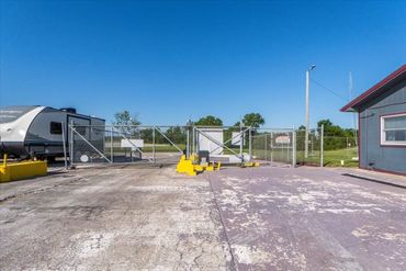 Storage Image 9
