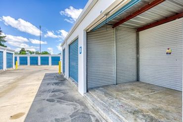 Storage Image 18